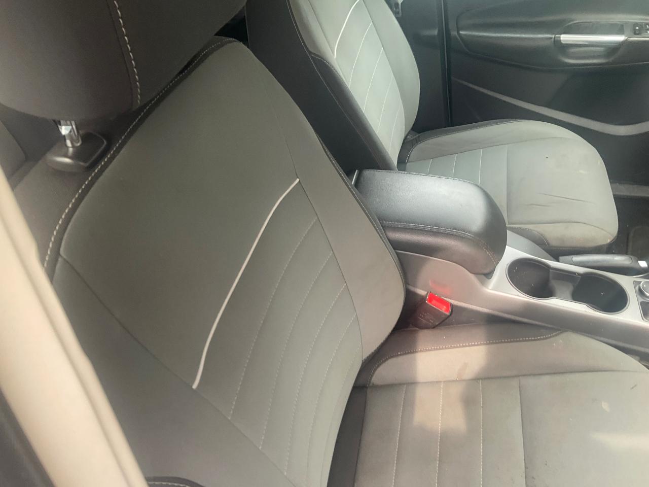 Ford Escape 4WD 4dr SE 2015