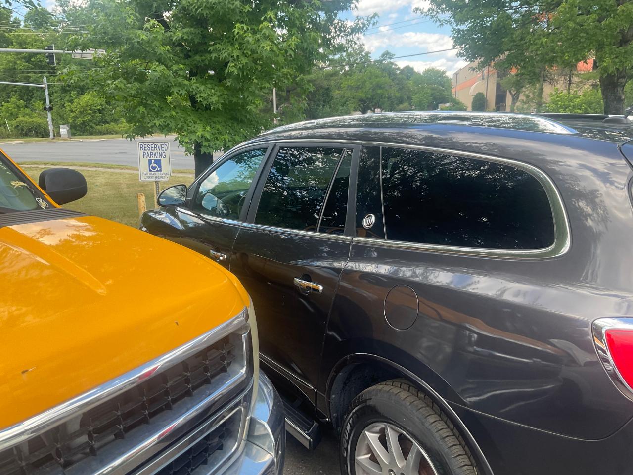 Buick Enclave FWD 4dr Leather 2014