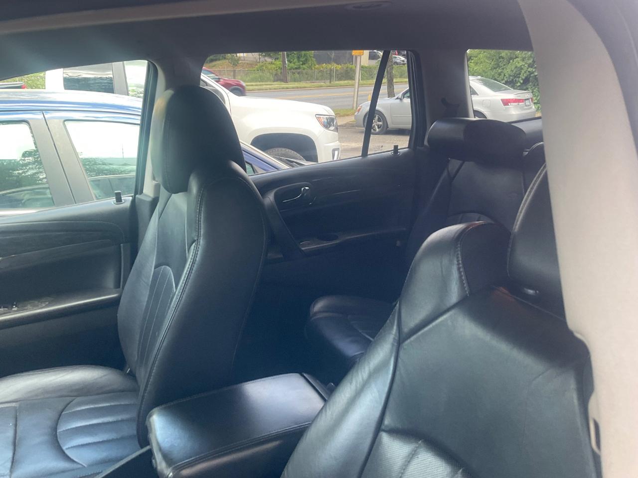 Buick Enclave FWD 4dr Leather 2014