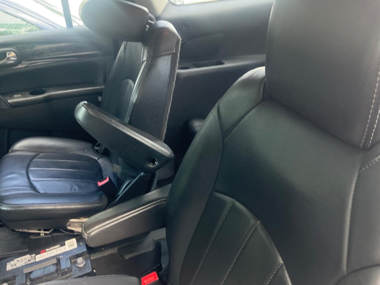 Buick Enclave FWD 4dr Leather 2014