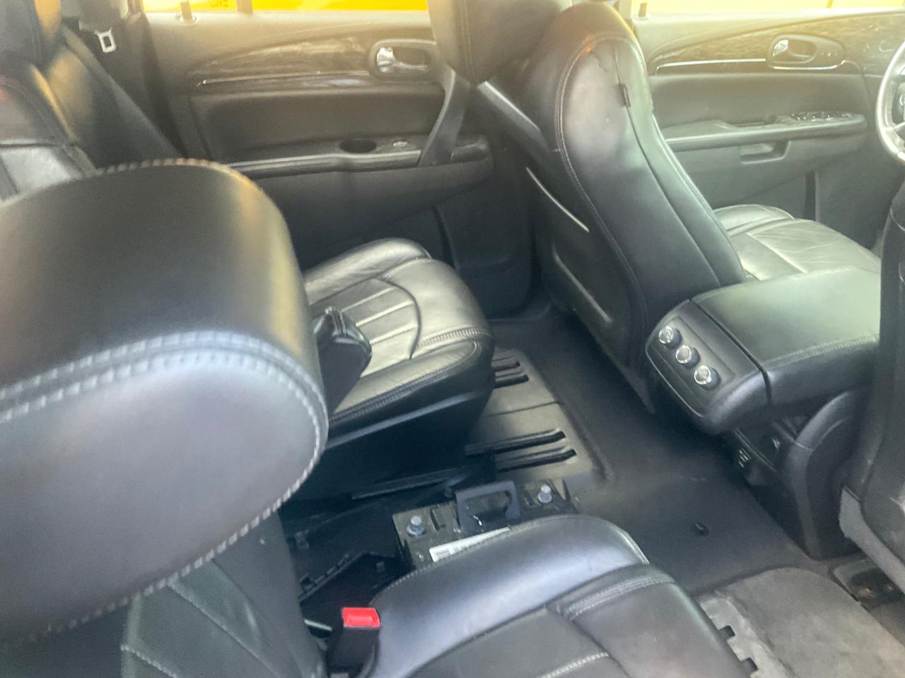 Buick Enclave FWD 4dr Leather 2014
