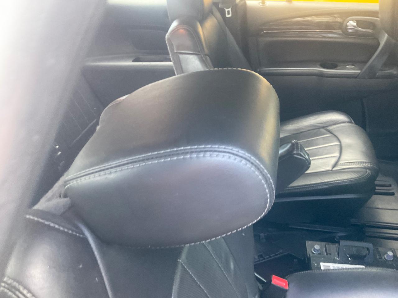 Buick Enclave FWD 4dr Leather 2014