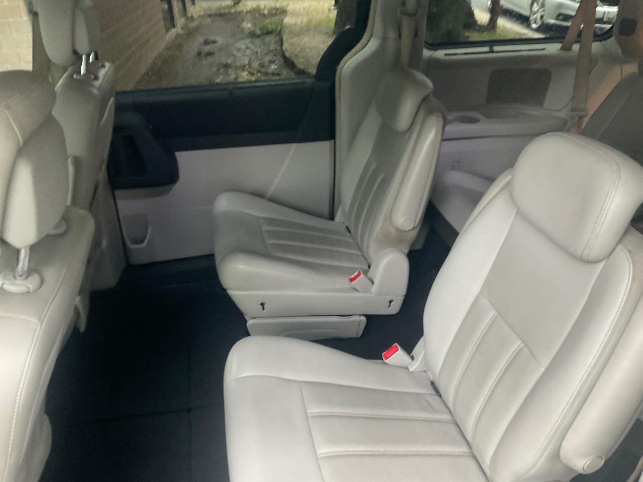 Chrysler Town & Country 4dr Wgn Touring Plus 2010