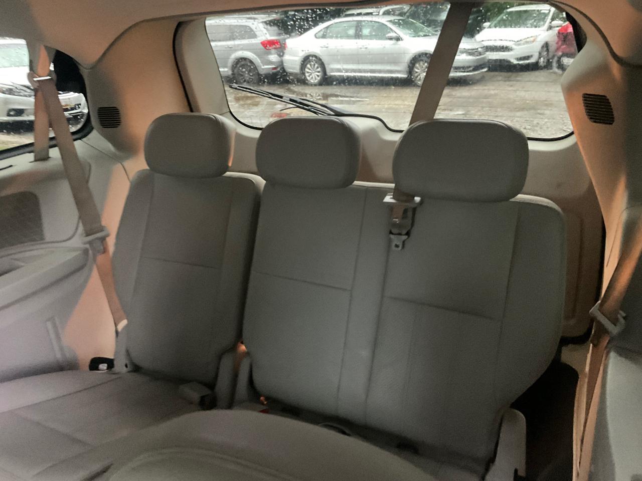 Chrysler Town & Country 4dr Wgn Touring Plus 2010