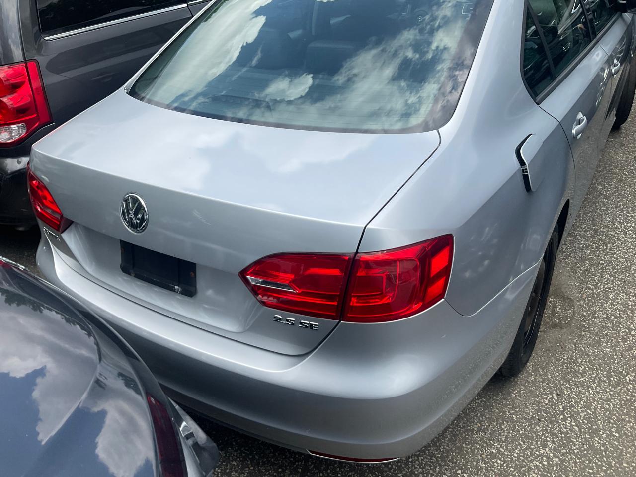 Volkswagen Jetta Sedan 4dr Auto SE 2011