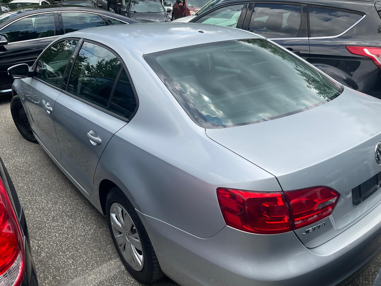 Volkswagen Jetta Sedan 4dr Auto SE 2011