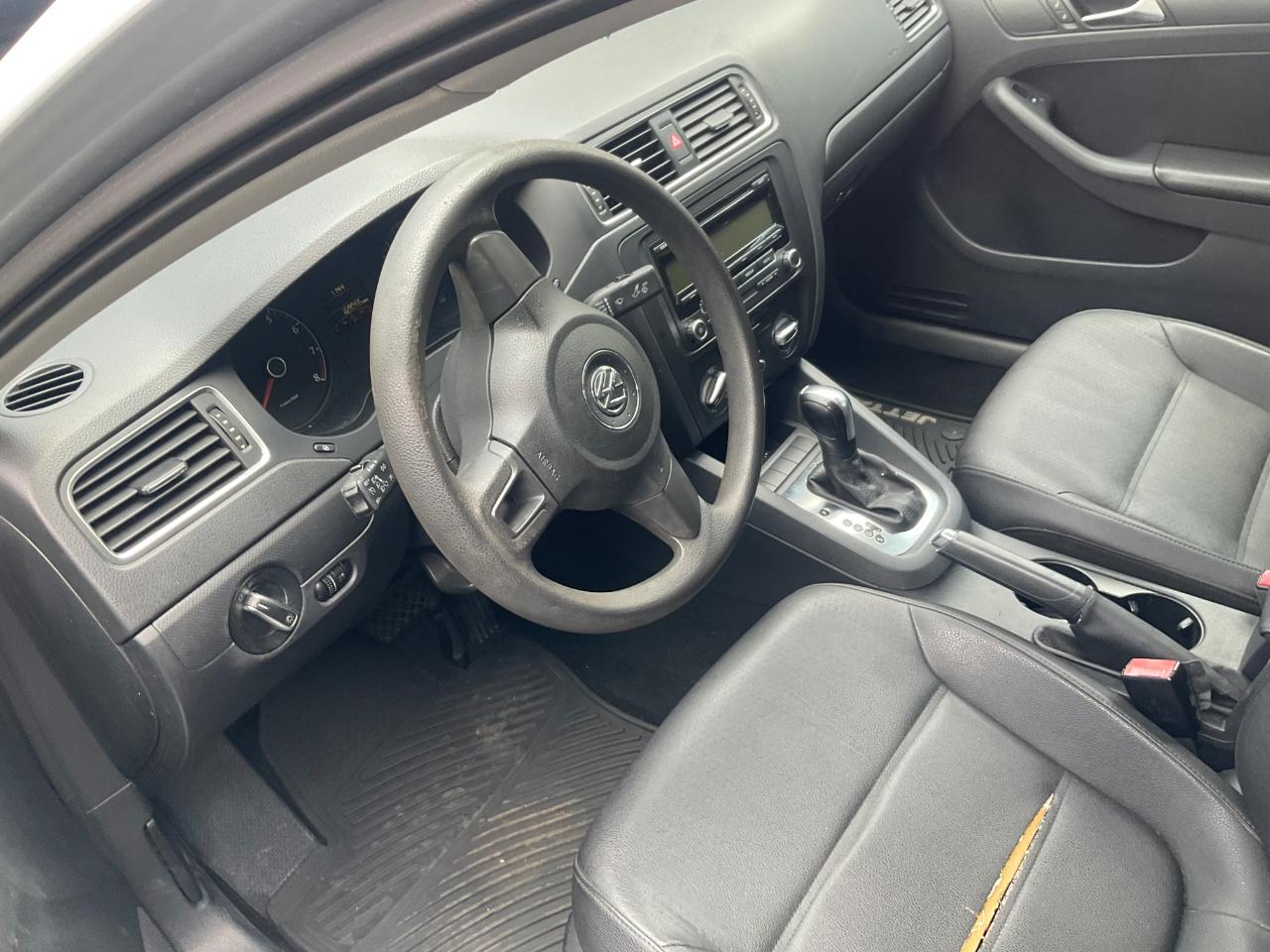Volkswagen Jetta Sedan 4dr Auto SE 2011