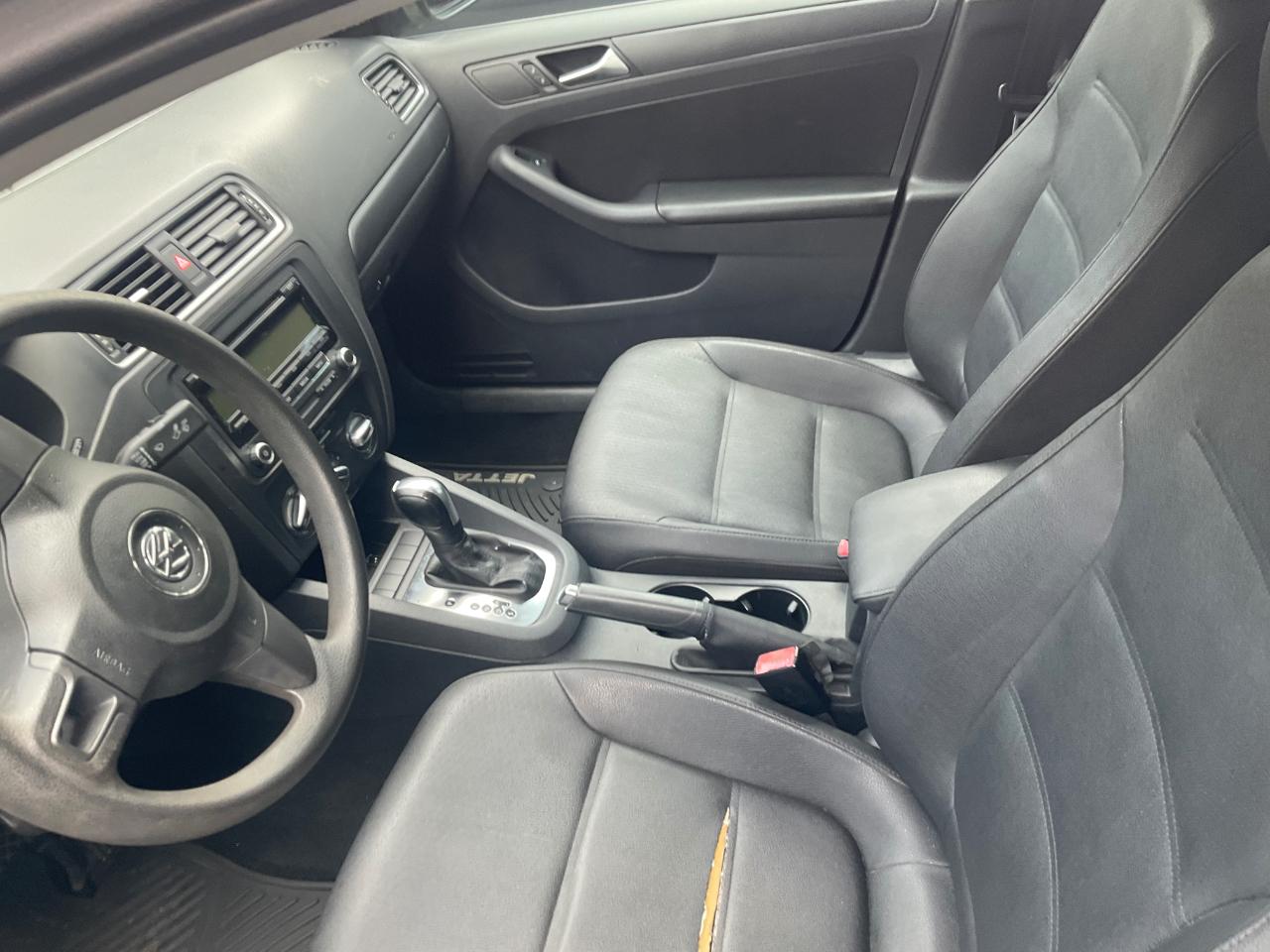 Volkswagen Jetta Sedan 4dr Auto SE 2011
