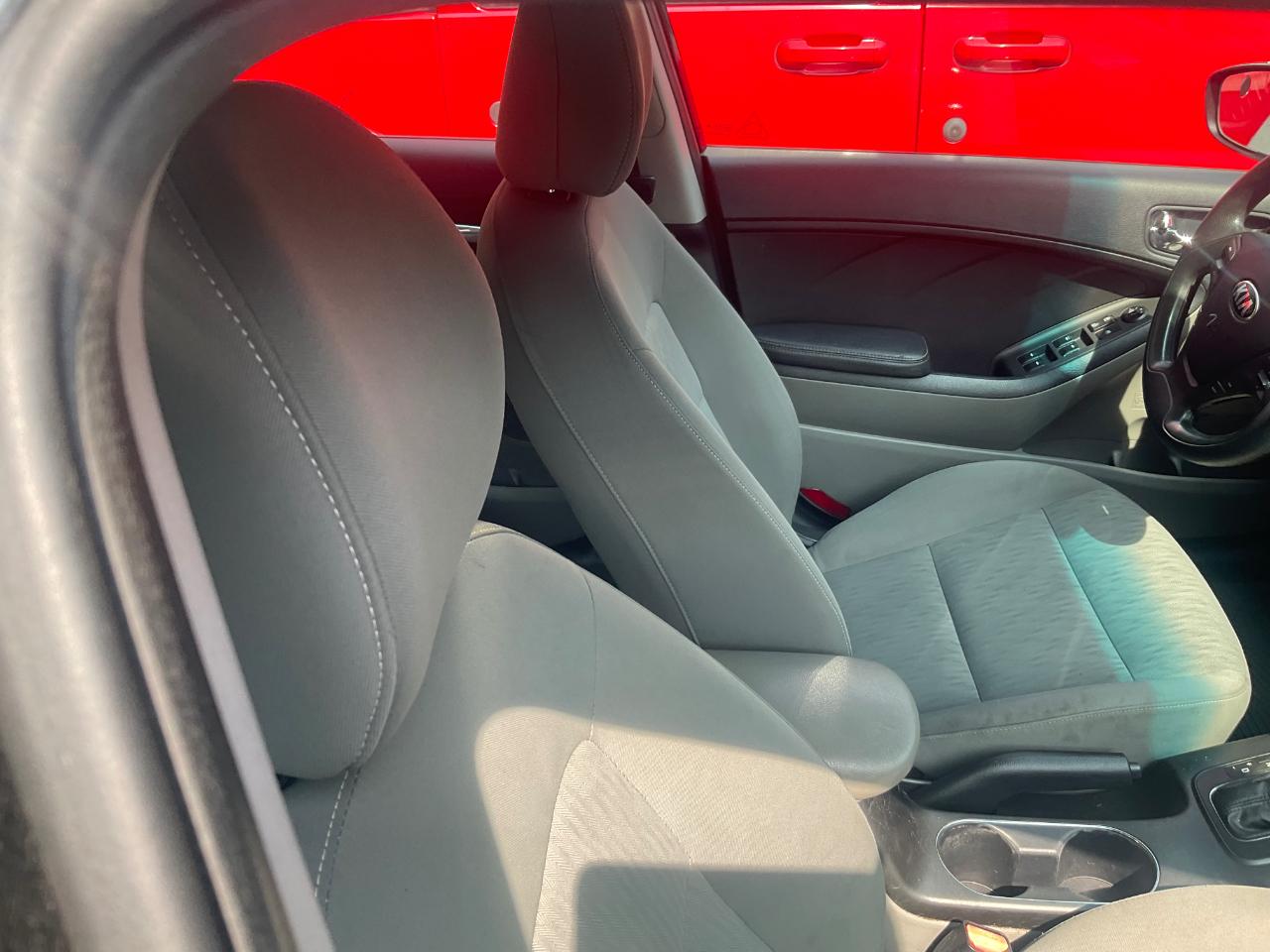 Kia Forte 4dr Sdn Auto LX 2016