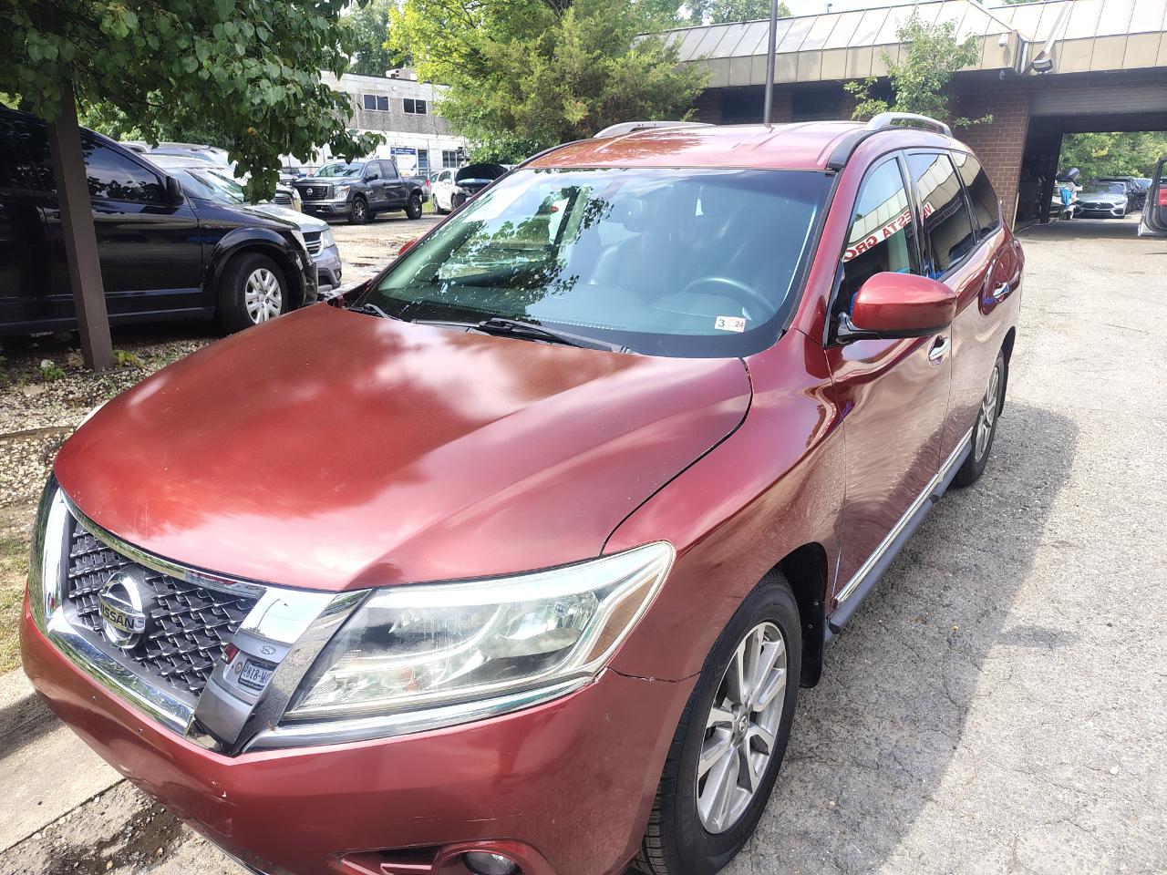 Nissan Pathfinder 4WD 4dr SL 2014