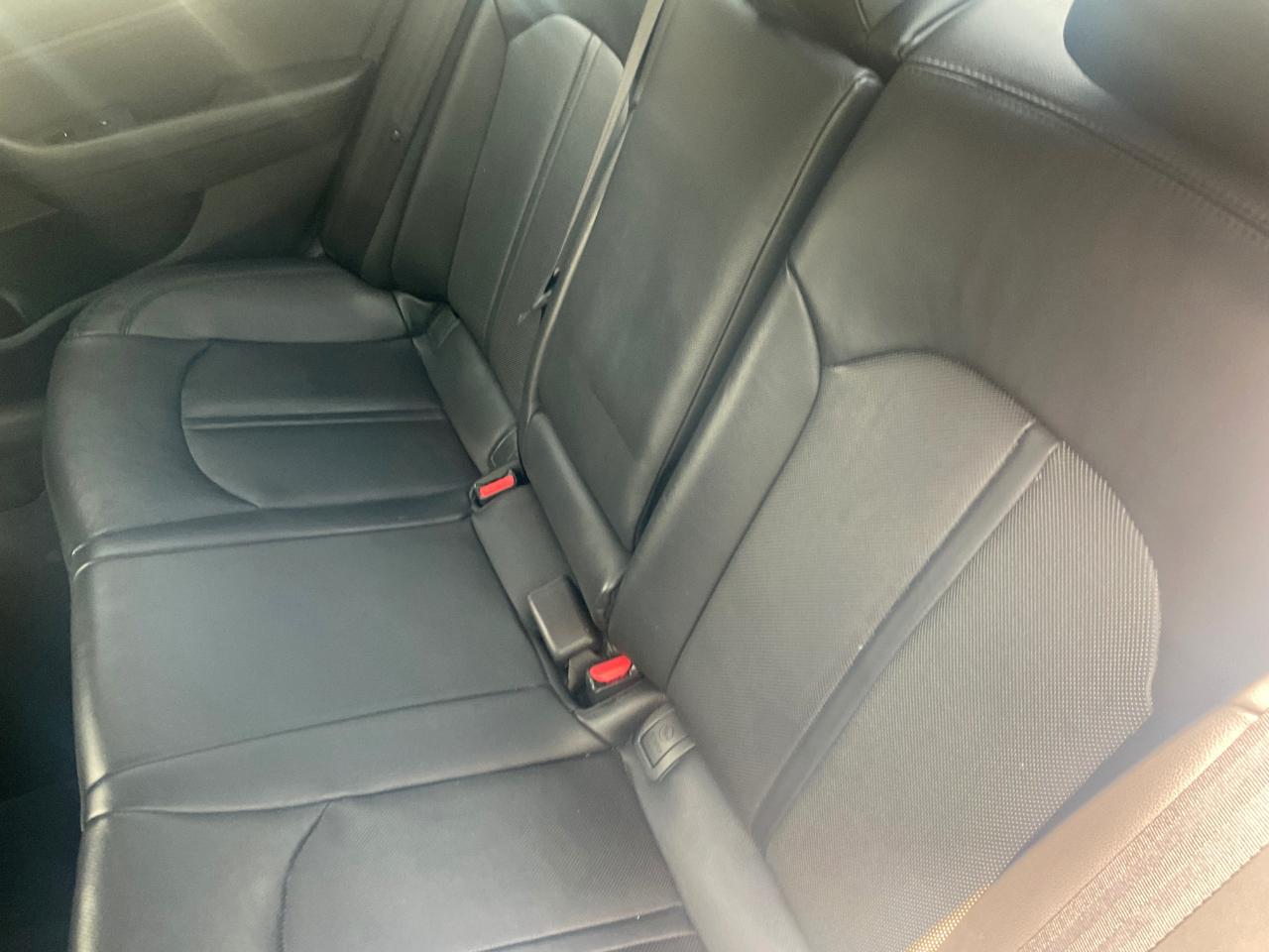 Hyundai Sonata 4dr Sdn 2.4L Limited PZEV 2015