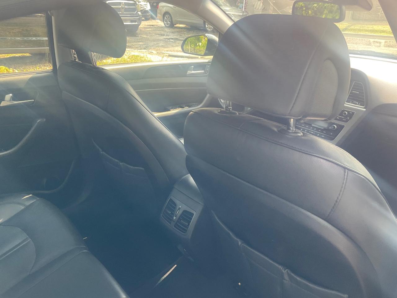 Hyundai Sonata 4dr Sdn 2.4L Limited PZEV 2015