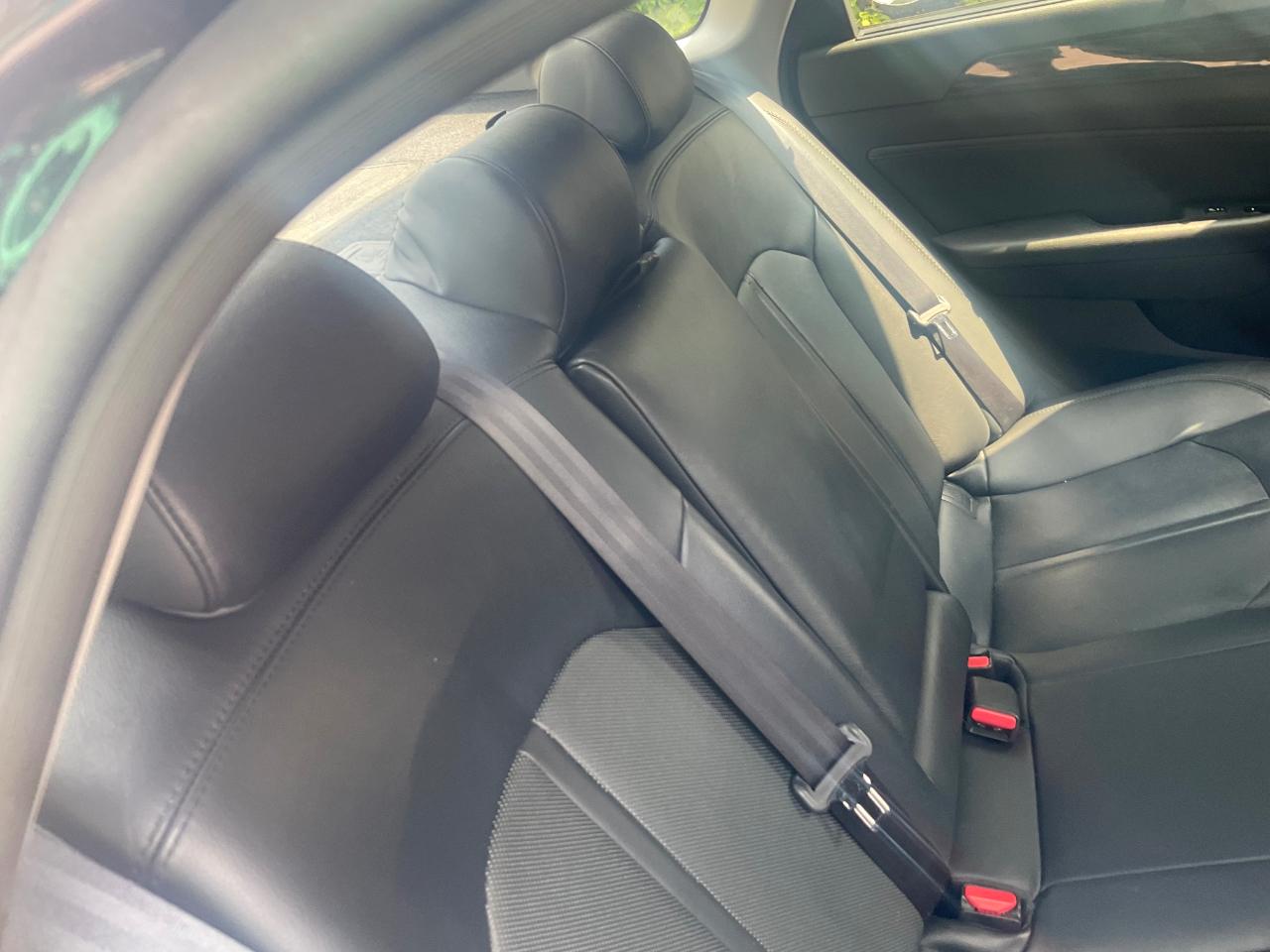 Hyundai Sonata 4dr Sdn 2.4L Limited PZEV 2015