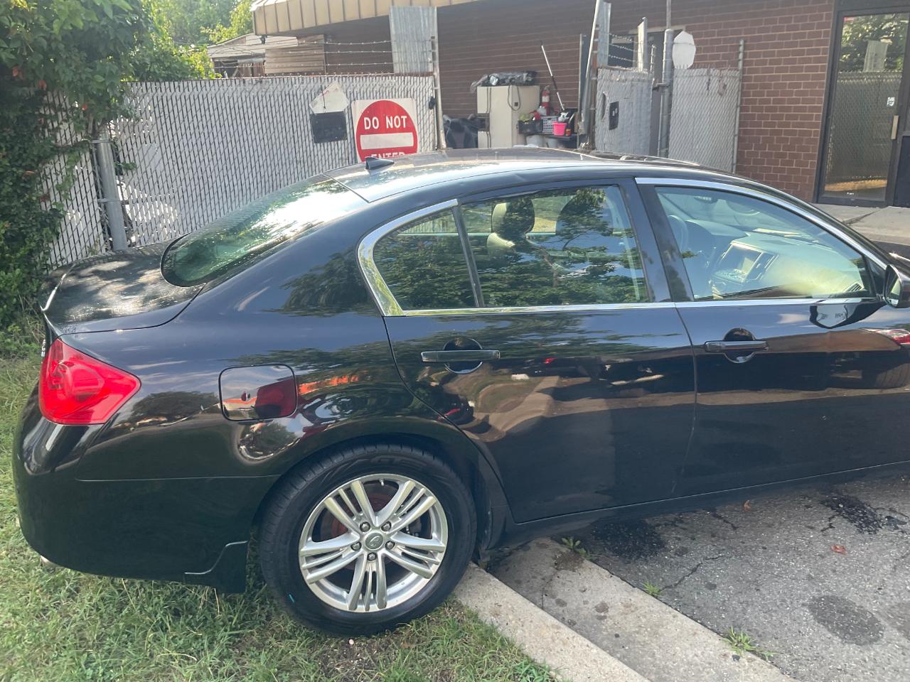 Infiniti G37 Sedan 4dr x AWD 2013