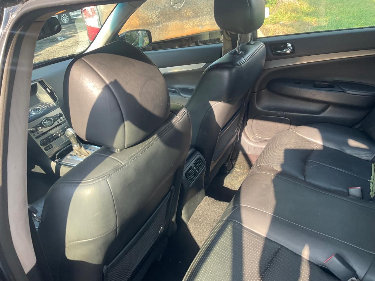 Infiniti G37 Sedan 4dr x AWD 2013