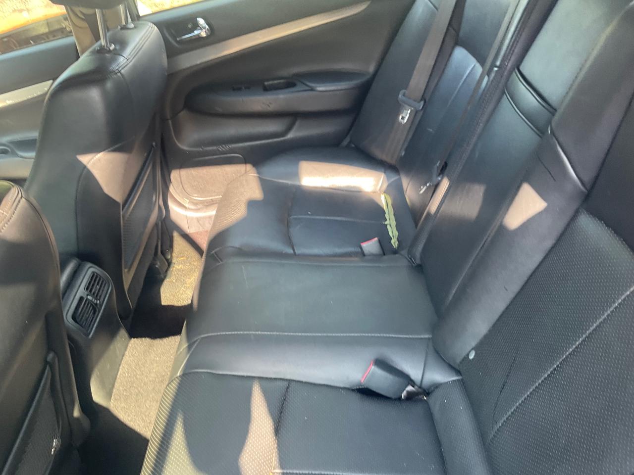 Infiniti G37 Sedan 4dr x AWD 2013