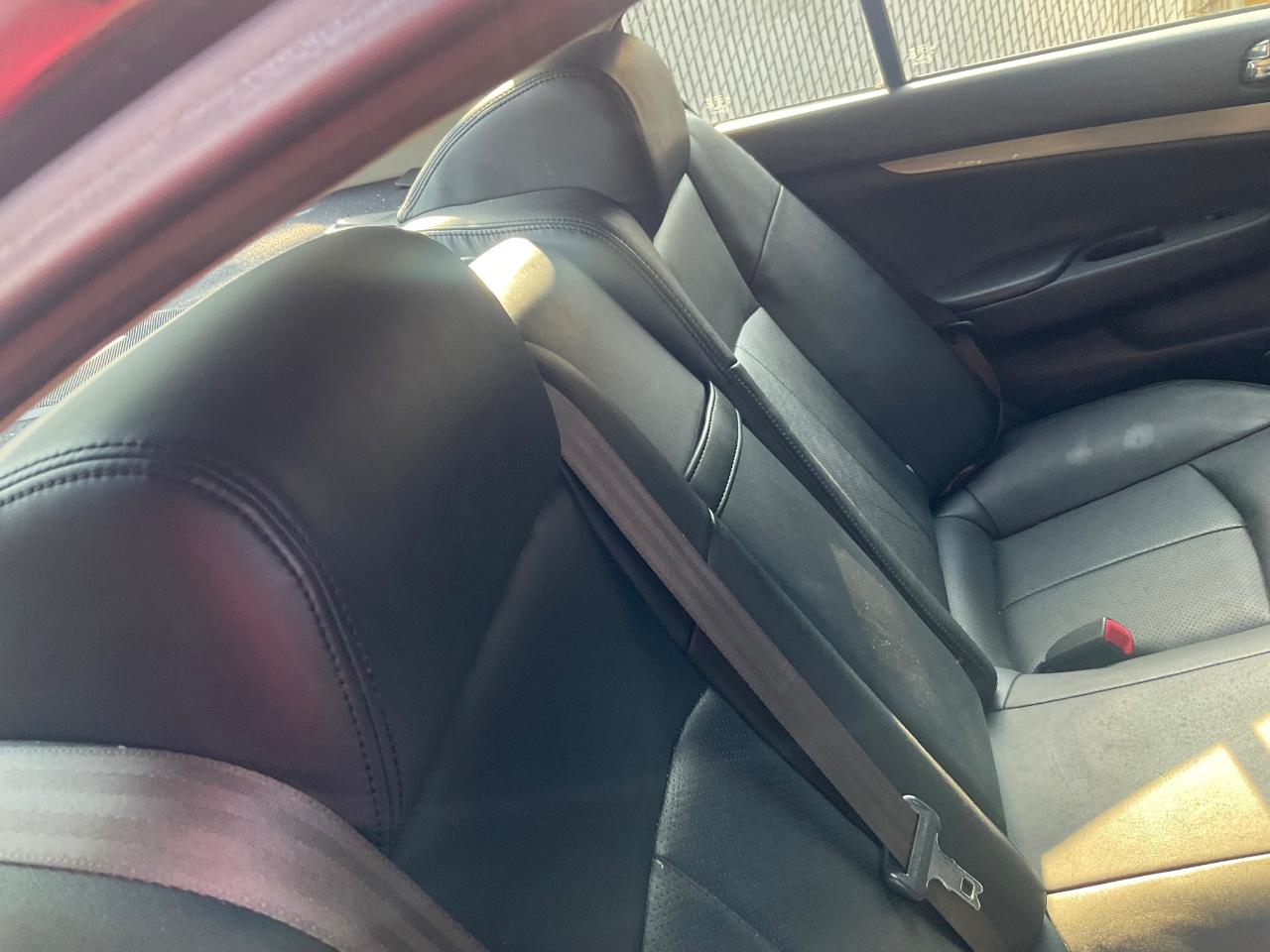Infiniti G37 Sedan 4dr x AWD 2013
