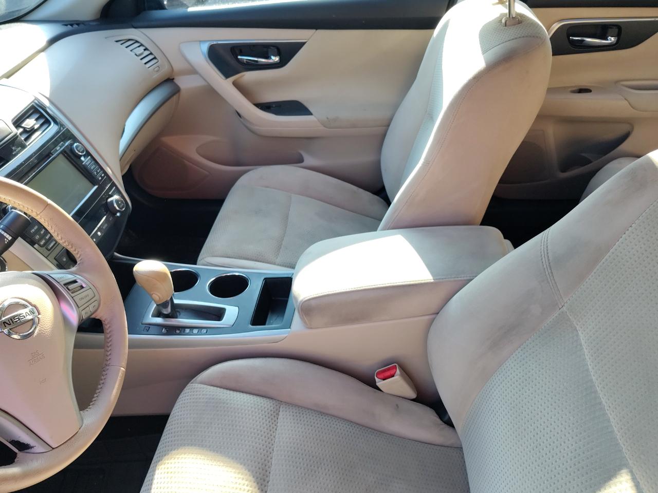 Nissan Altima 4dr Sdn I4 2.5 SV 2015