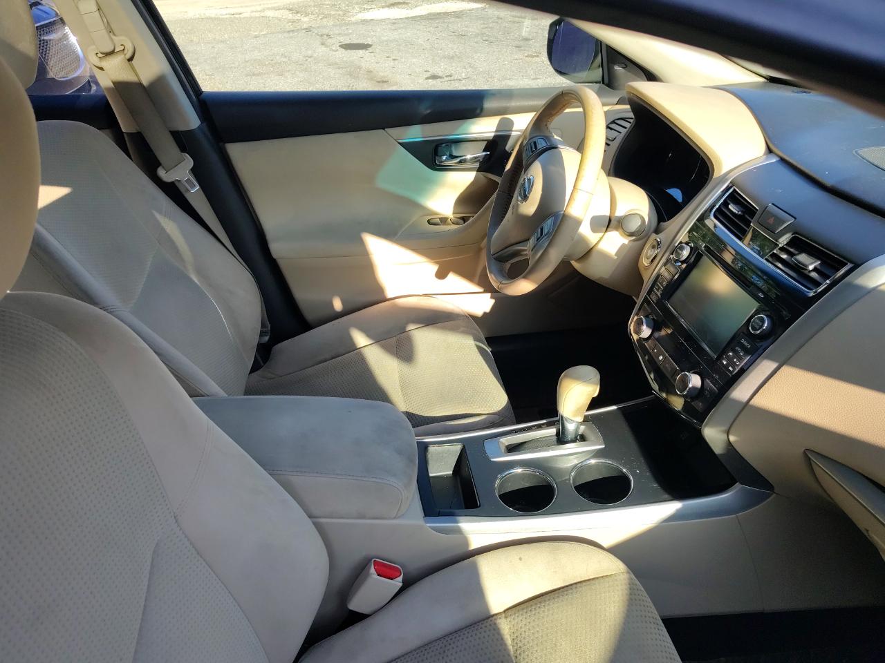 Nissan Altima 4dr Sdn I4 2.5 SV 2015