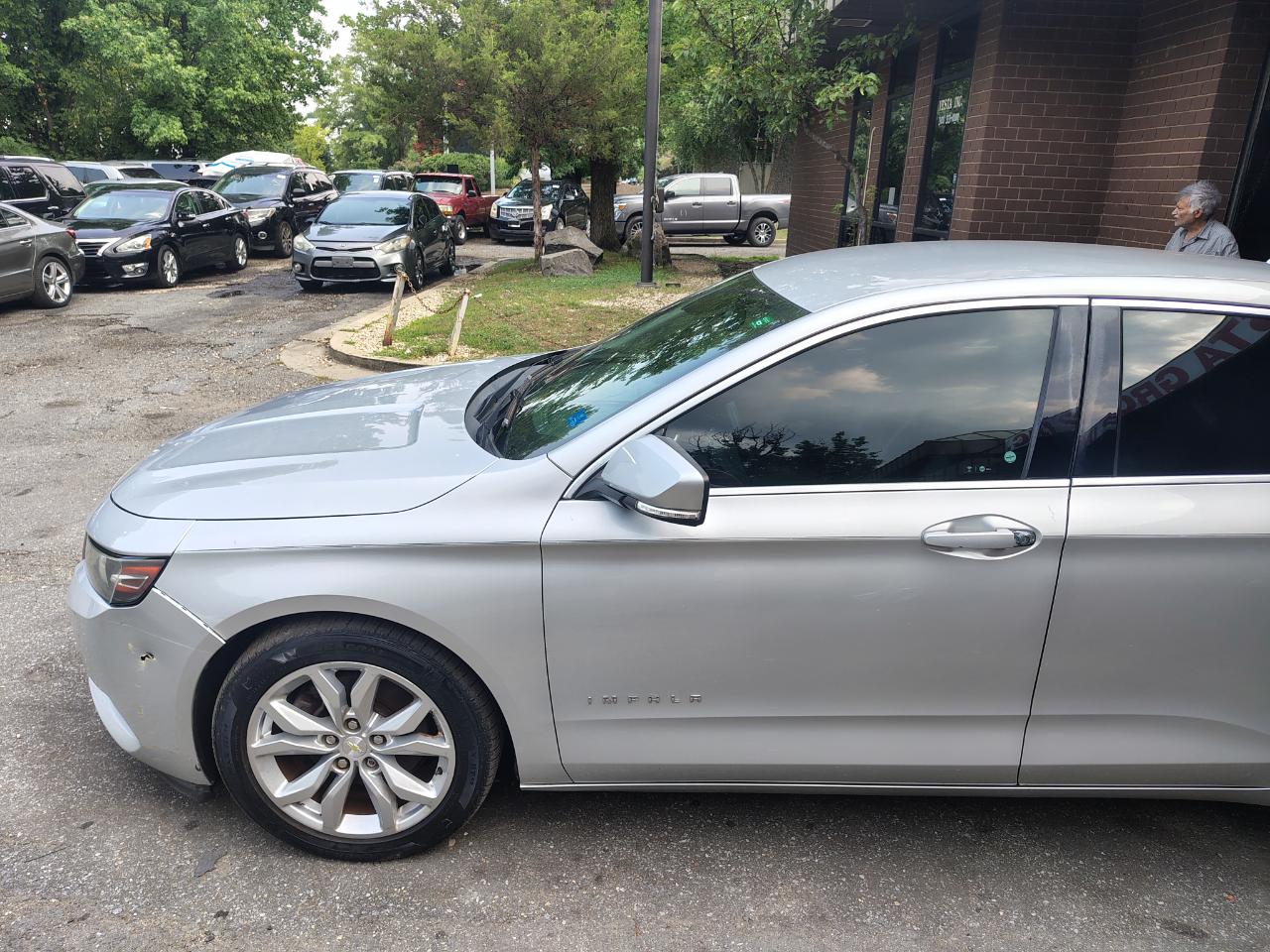 Chevrolet Impala 4dr Sdn LT w/1LT 2016