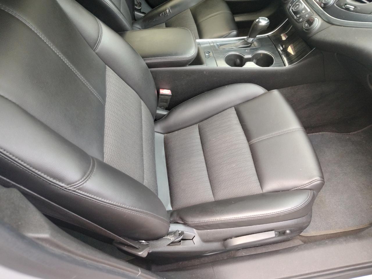 Chevrolet Impala 4dr Sdn LT w/1LT 2016