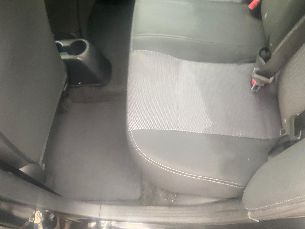 Nissan Versa Sedan SV CVT 2019