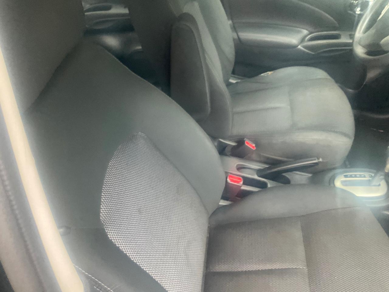 Nissan Versa Sedan SV CVT 2019