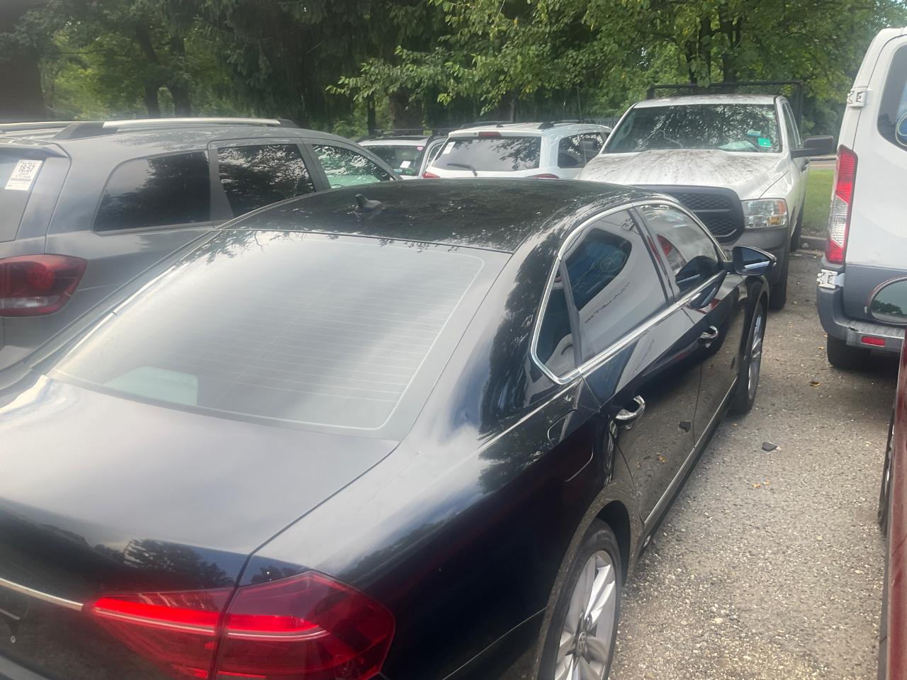 Volkswagen Passat 1.8T SE w/Technology Auto 2017