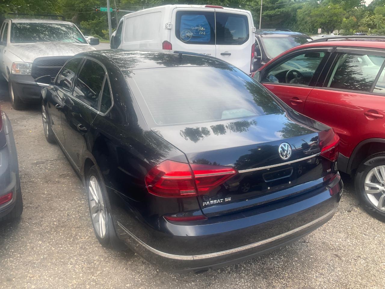 Volkswagen Passat 1.8T SE w/Technology Auto 2017