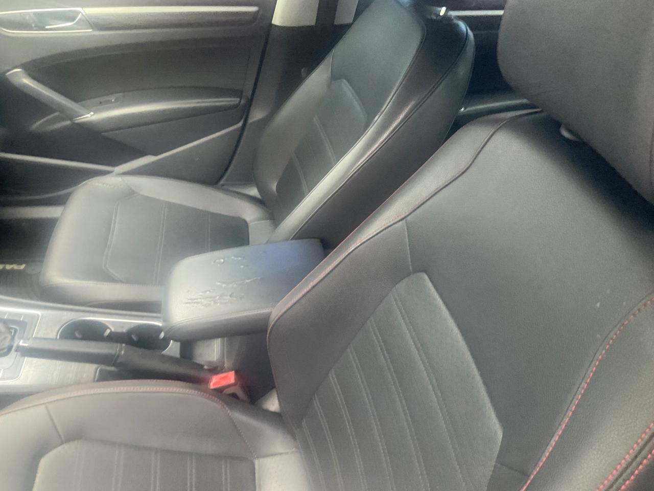 Volkswagen Passat 1.8T SE w/Technology Auto 2017
