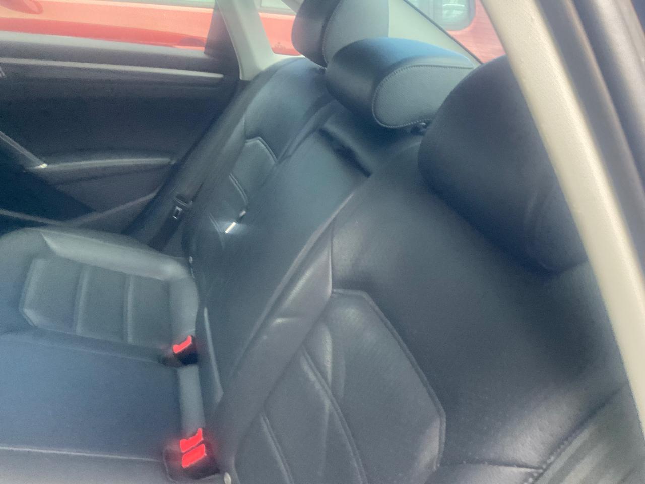 Volkswagen Passat 1.8T SE w/Technology Auto 2017