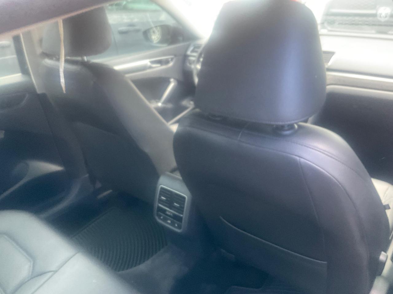 Volkswagen Passat 1.8T SE w/Technology Auto 2017