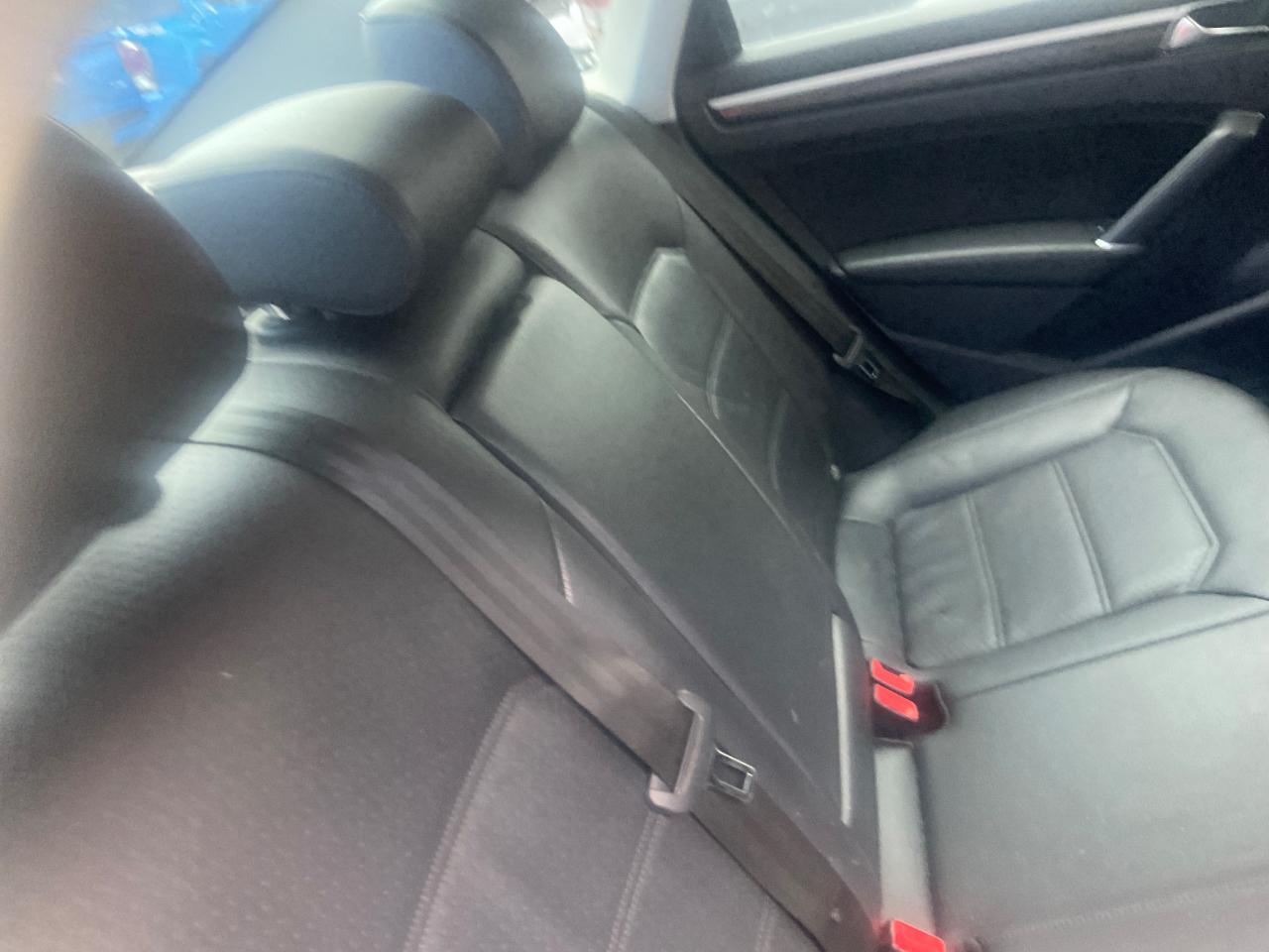 Volkswagen Passat 1.8T SE w/Technology Auto 2017