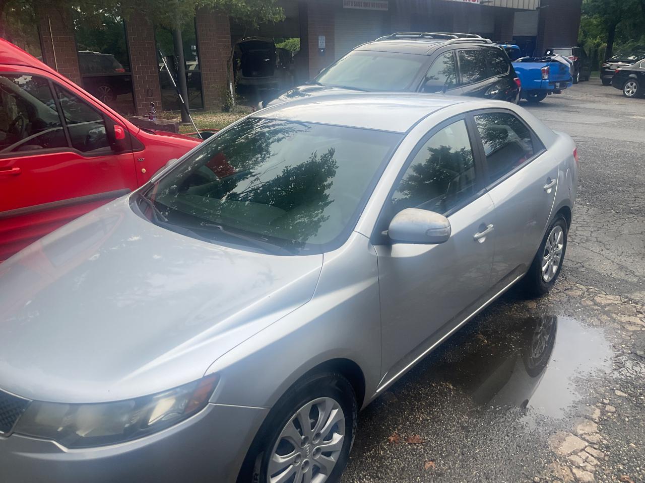 Kia Forte 4dr Sdn Auto EX 2010