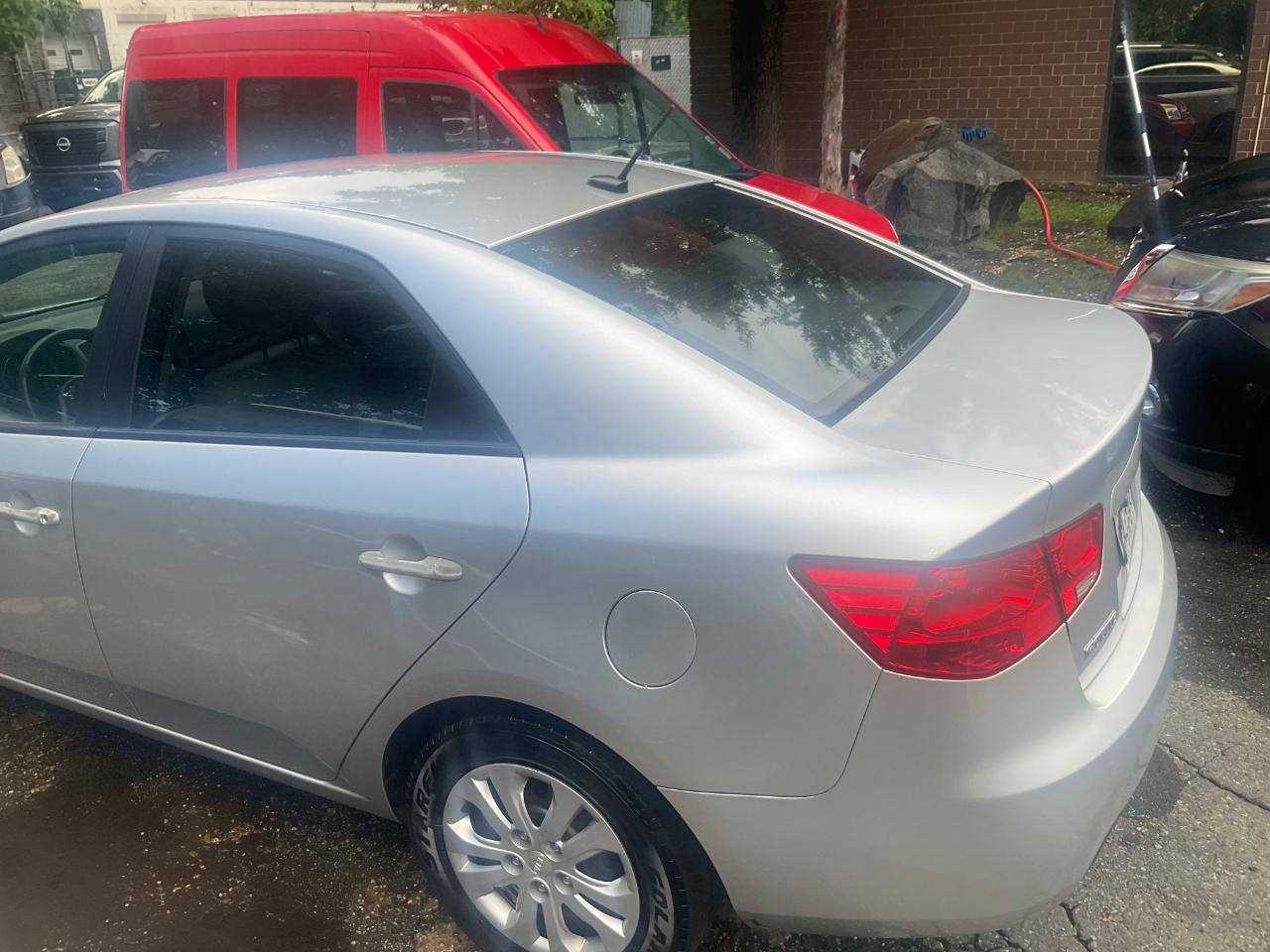 Kia Forte 4dr Sdn Auto EX 2010