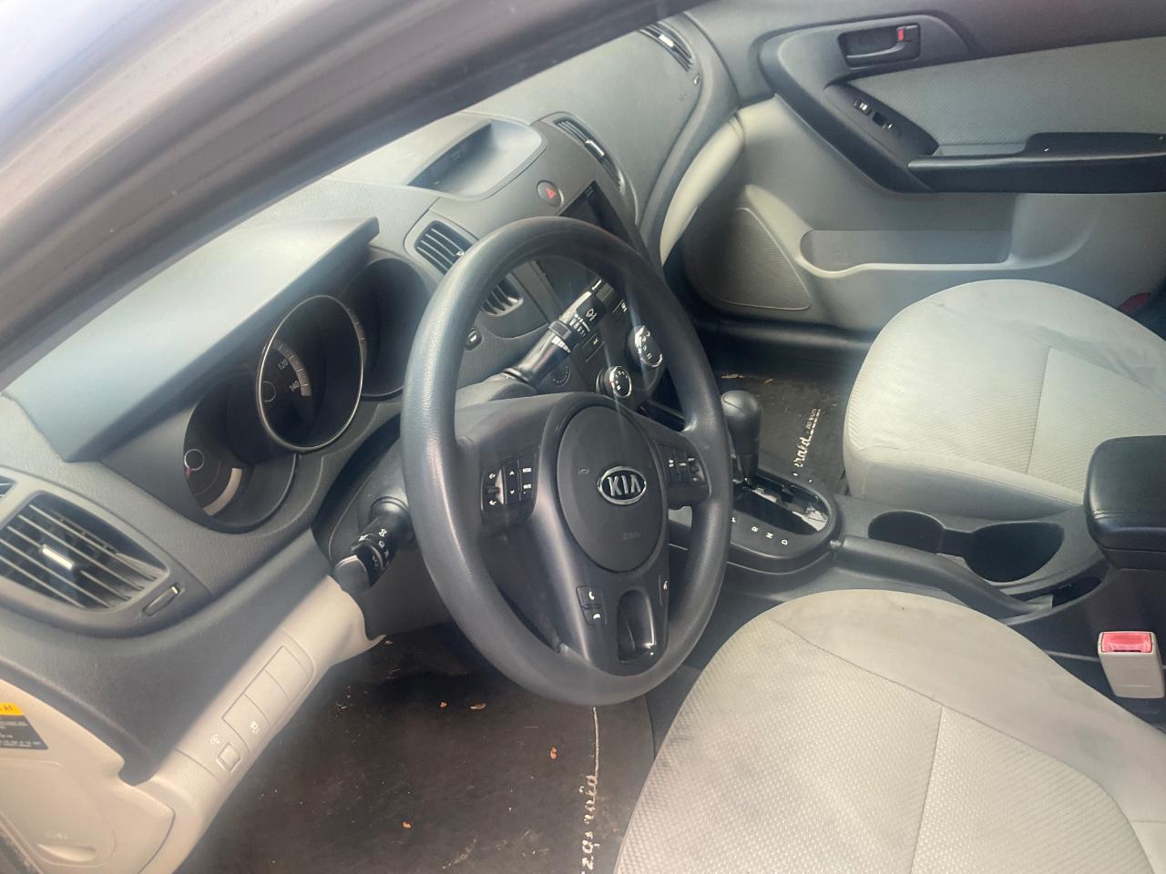 Kia Forte 4dr Sdn Auto EX 2010