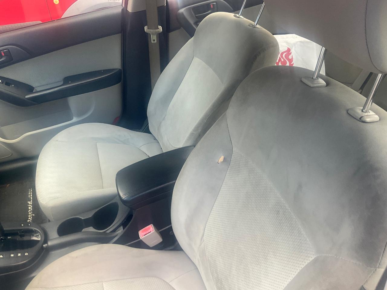 Kia Forte 4dr Sdn Auto EX 2010