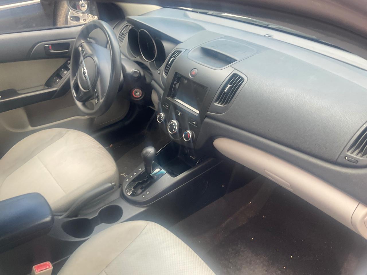 Kia Forte 4dr Sdn Auto EX 2010