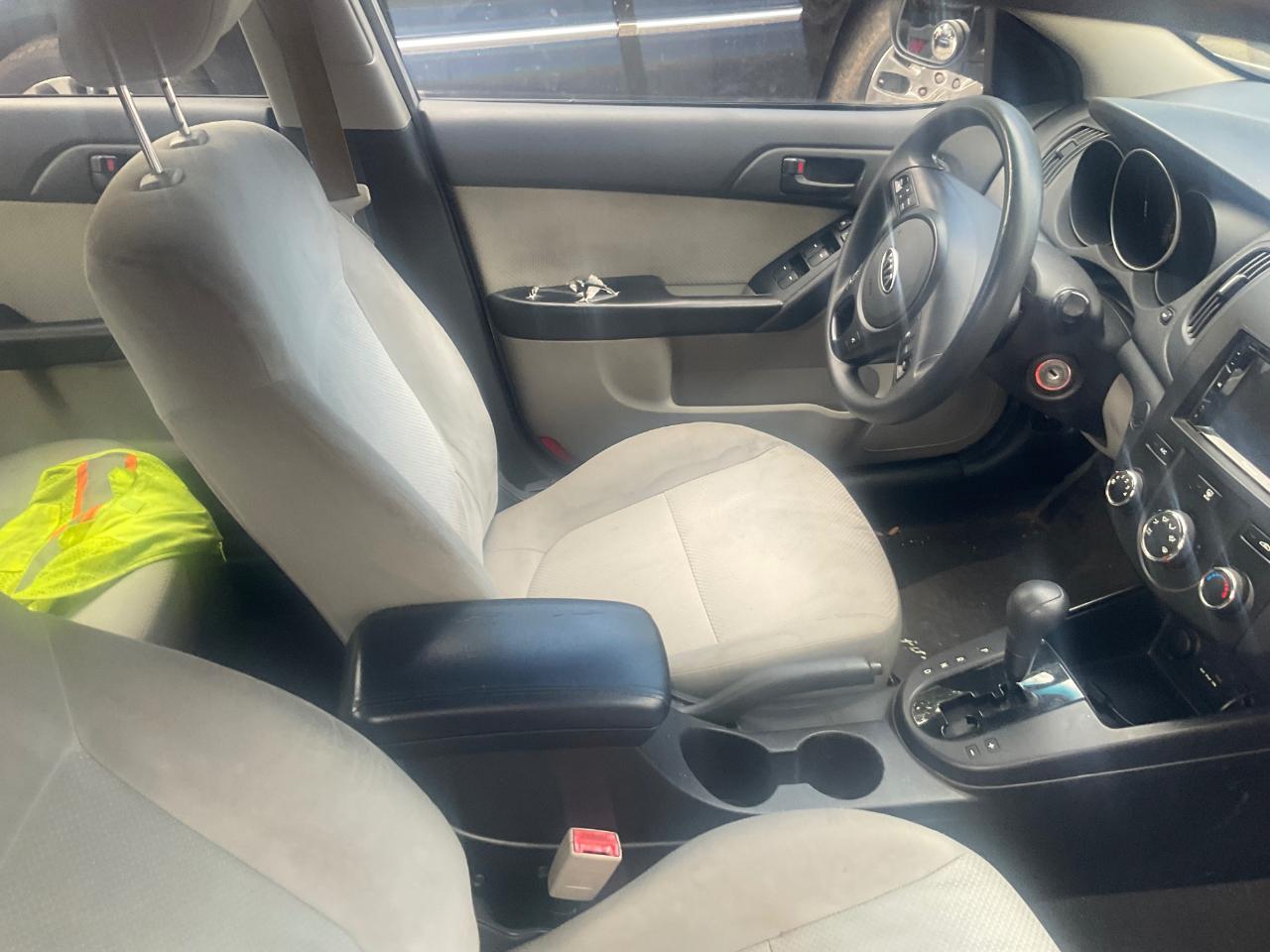 Kia Forte 4dr Sdn Auto EX 2010