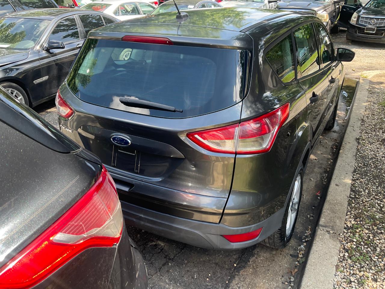 Ford Escape FWD 4dr S 2016