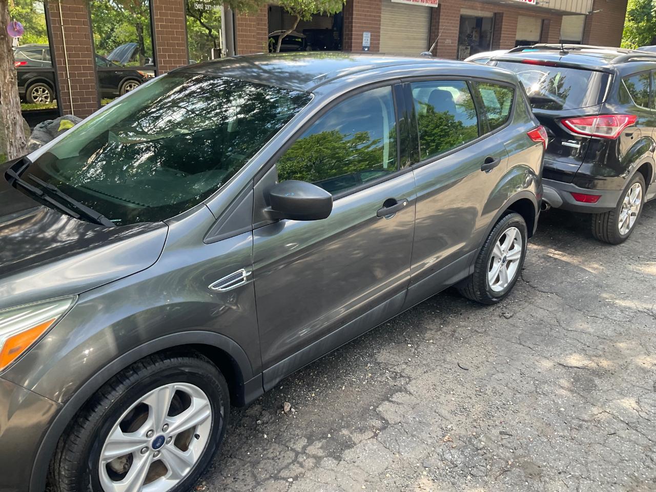 Ford Escape FWD 4dr S 2016