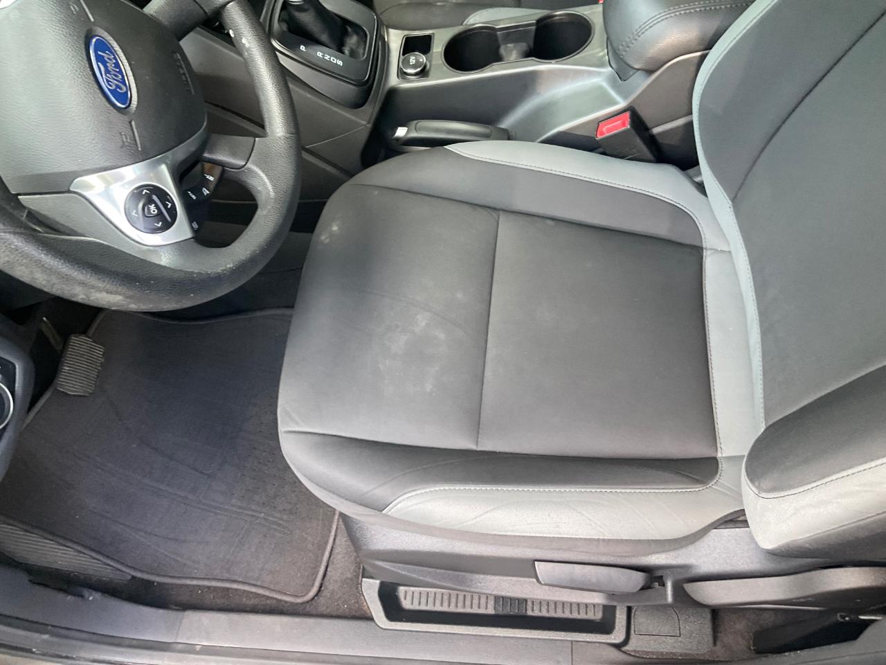 Ford Escape FWD 4dr S 2016