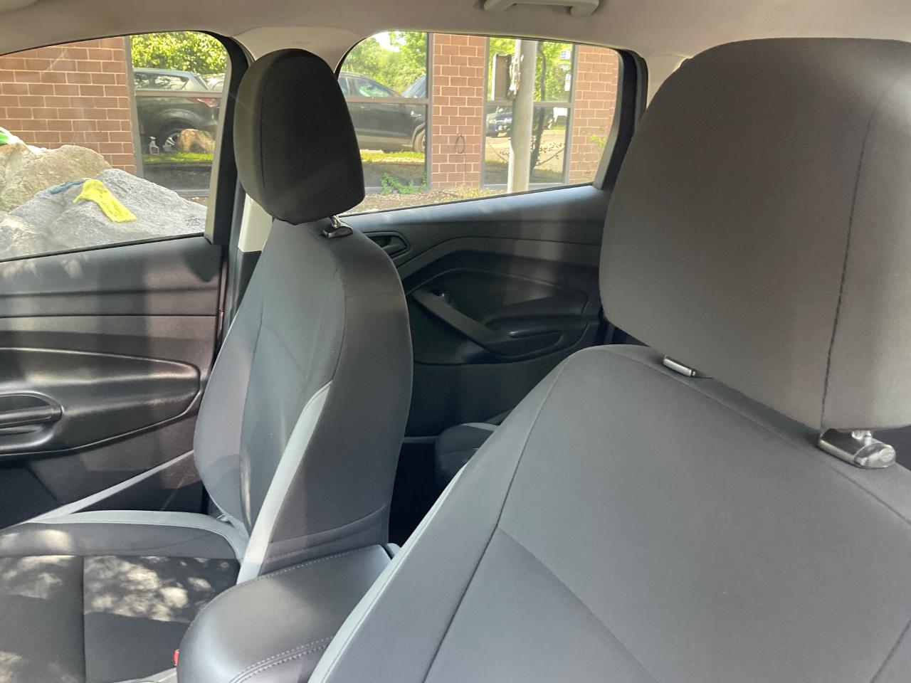 Ford Escape FWD 4dr S 2016