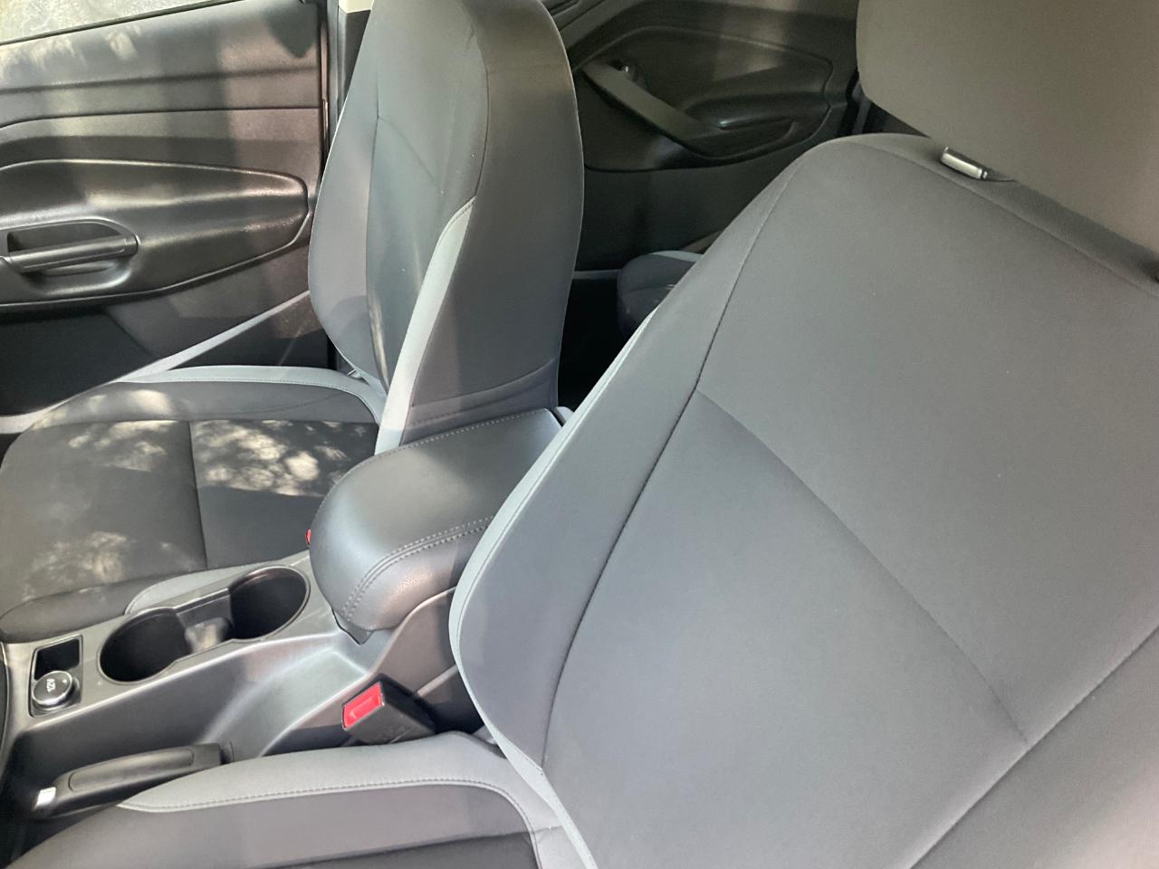 Ford Escape FWD 4dr S 2016