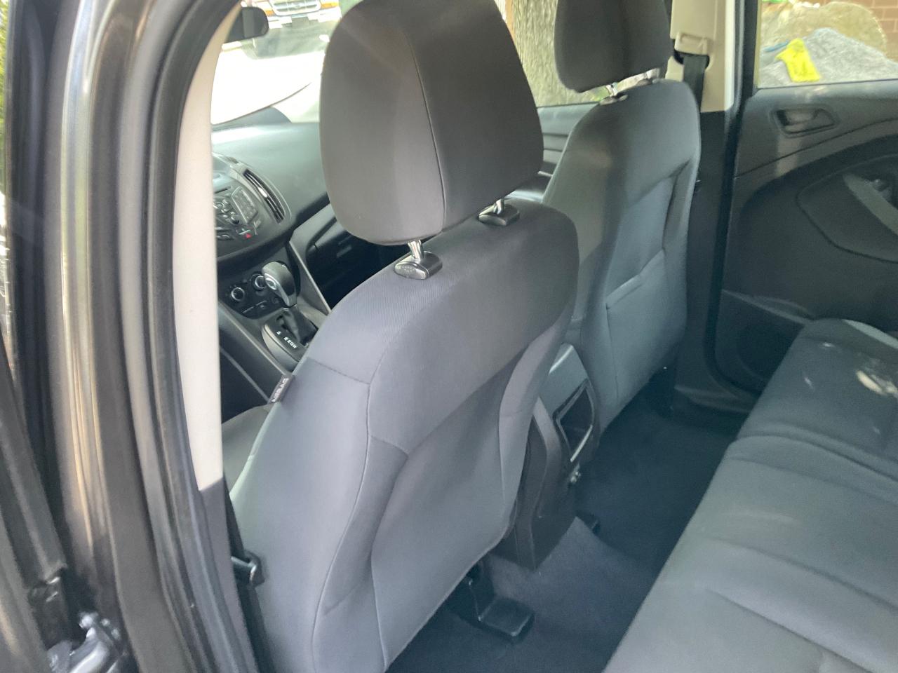 Ford Escape FWD 4dr S 2016