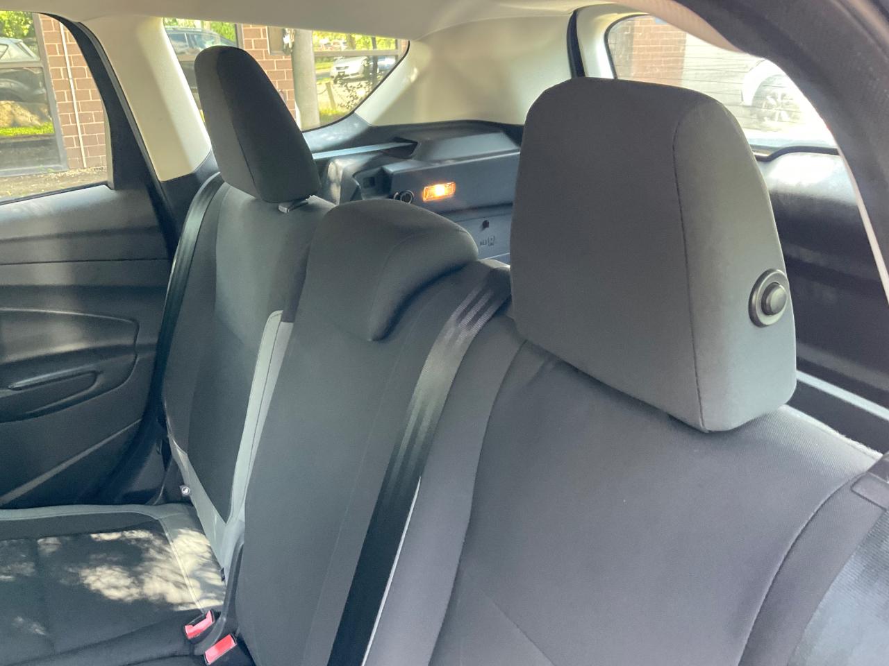 Ford Escape FWD 4dr S 2016