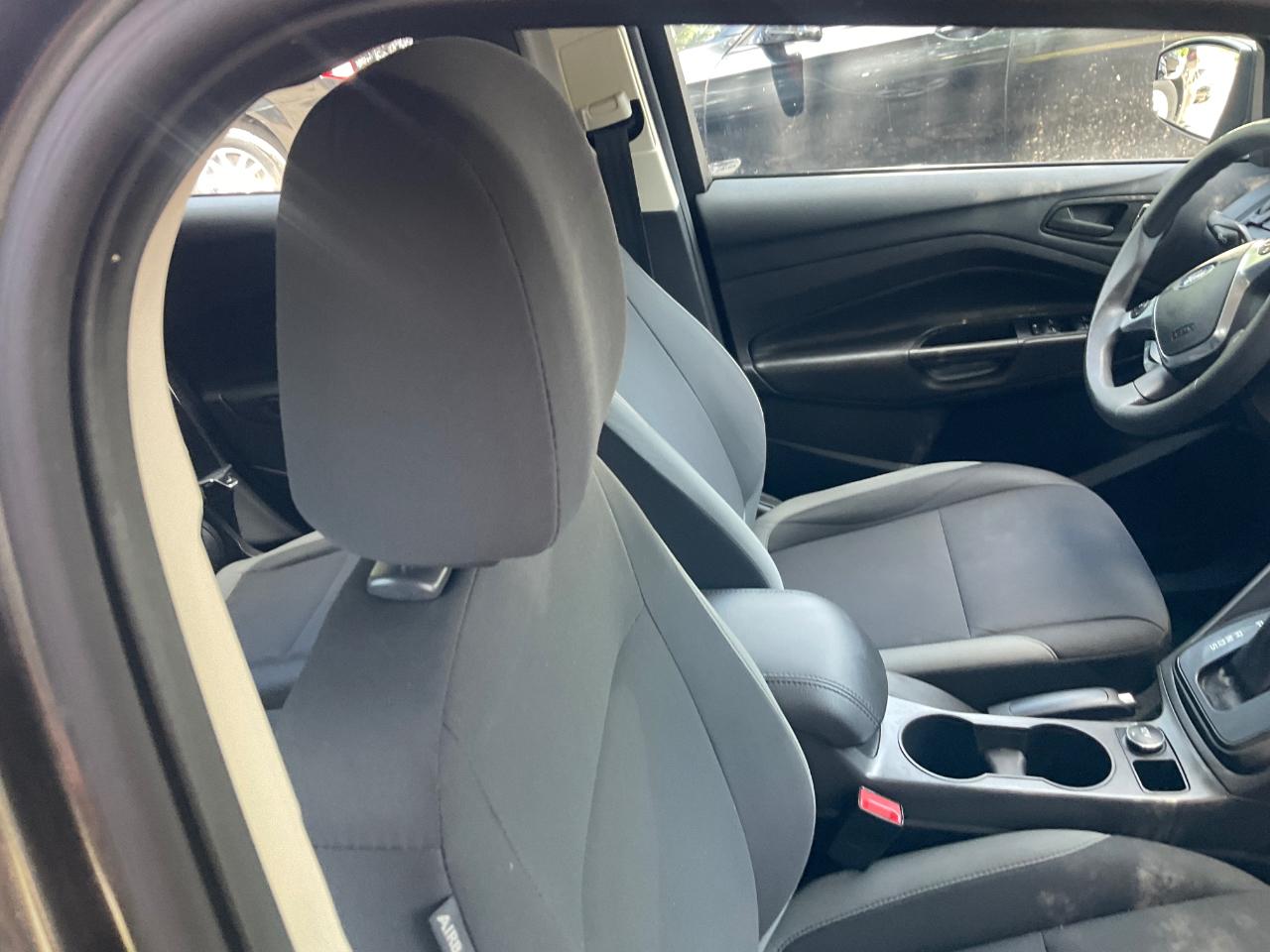 Ford Escape FWD 4dr S 2016