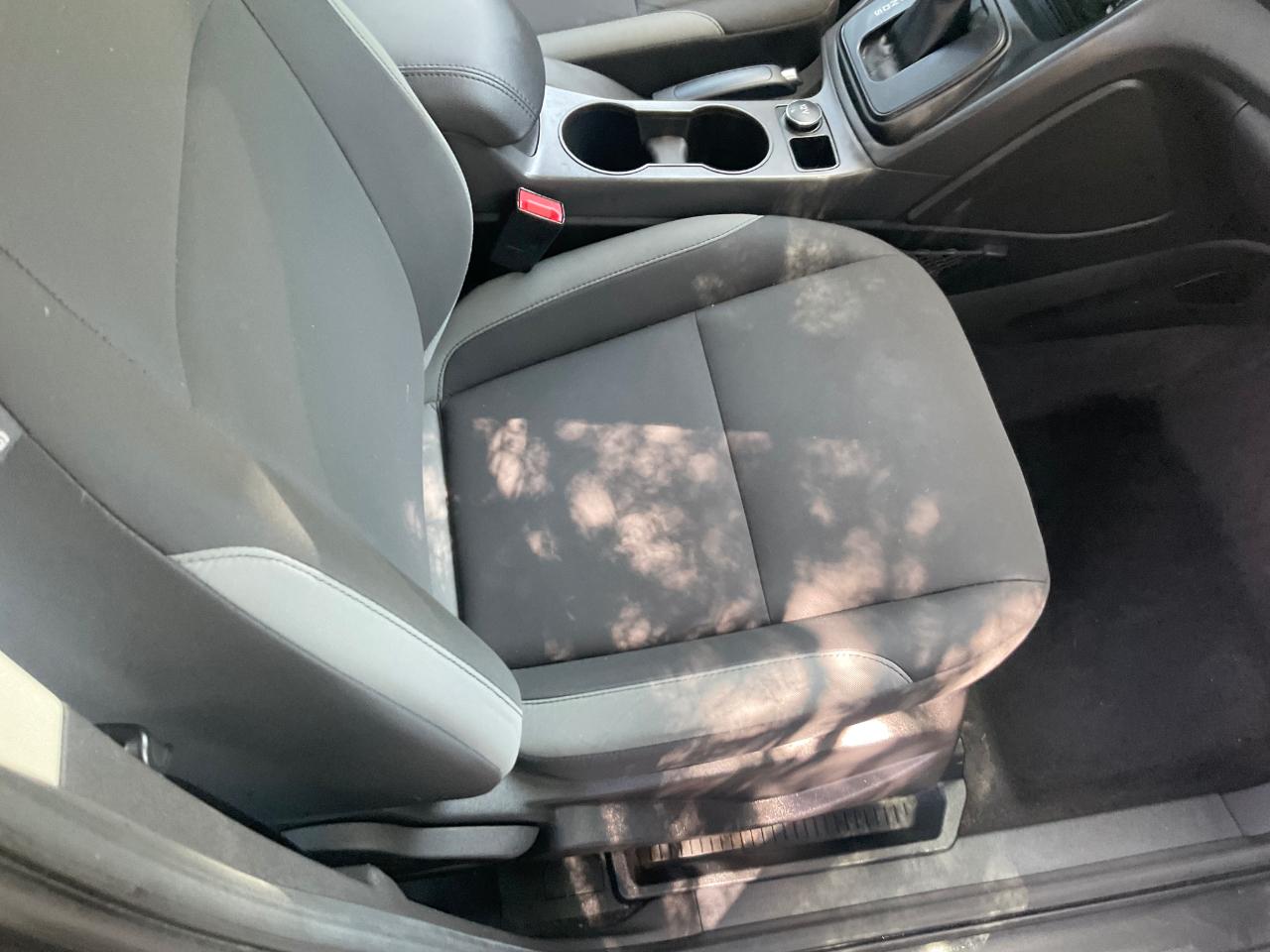 Ford Escape FWD 4dr S 2016