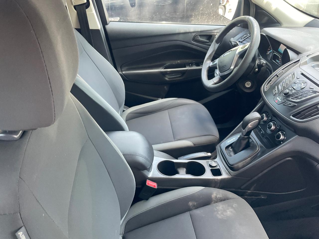 Ford Escape FWD 4dr S 2016