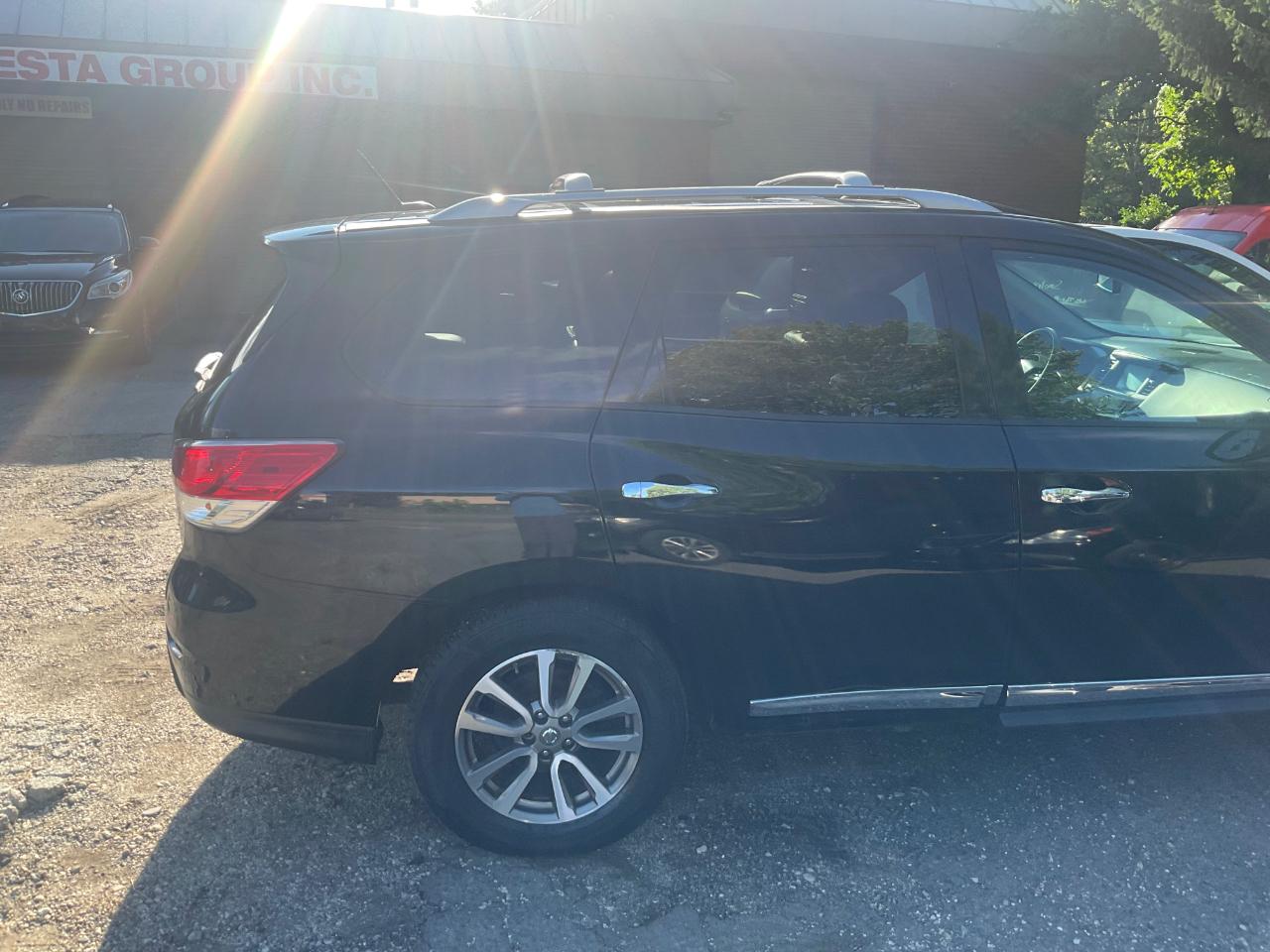 Nissan Pathfinder 4WD 4dr SL 2013